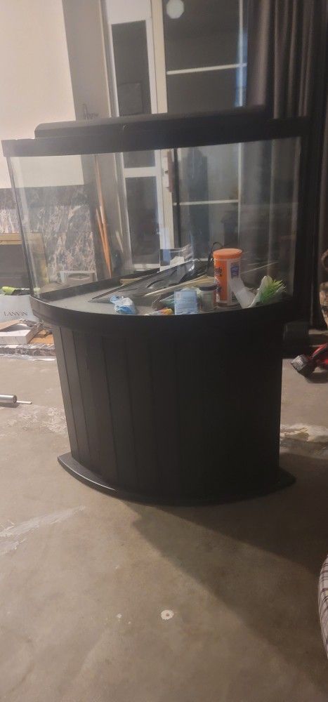54 Gallon Corner Unit Fish Tank With Filter