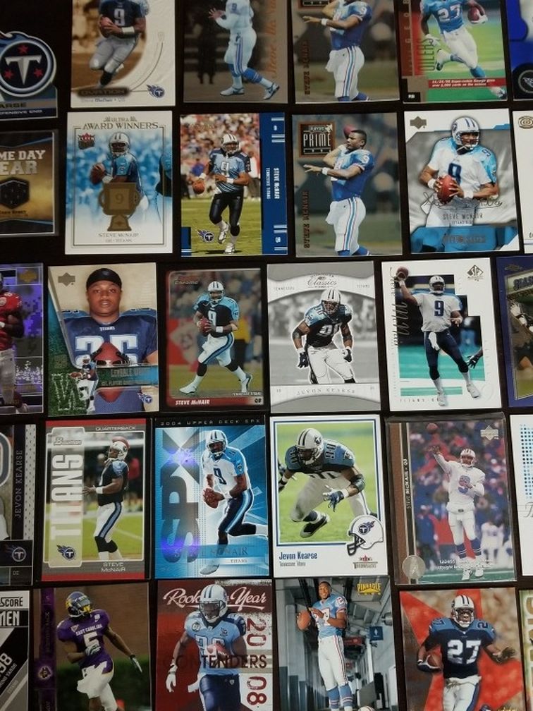 Tennessee Titans 30 Card Lot.