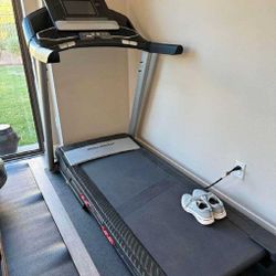 Expert Treadmill - Improve Your Health Routine letter itself