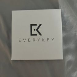 Everykey Smart Key W/ USB Charging Cord