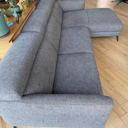 Kasala sectional couch