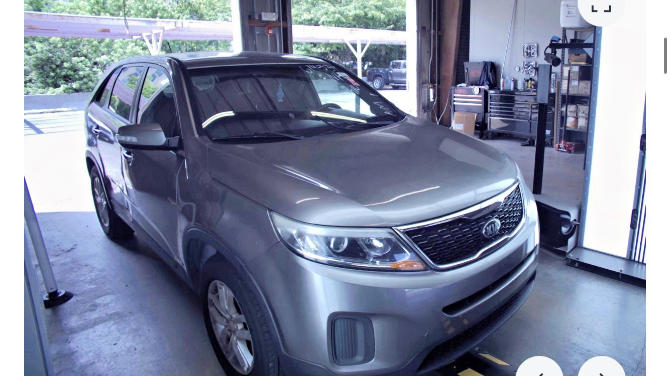 2015 KIA SORENTO