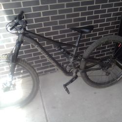 2024 Specialized Rock Hopper