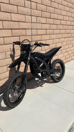 Surron ultra bee