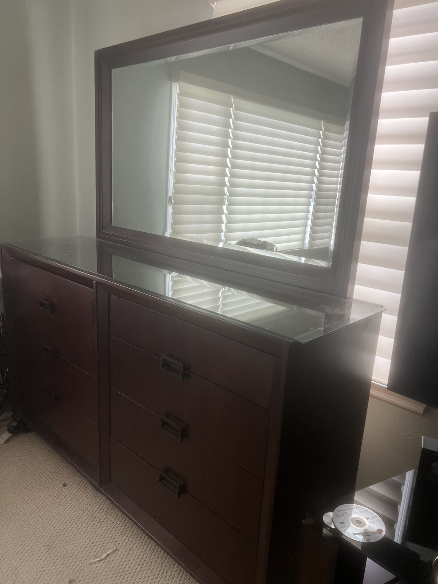 Dresser W/ Mirror 