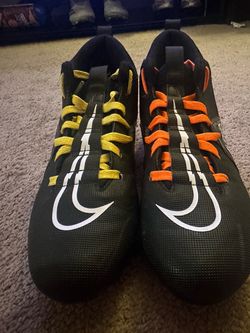 Nike Football Cleats Black High-Top