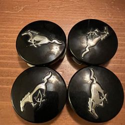 Mustang Wheel Caps