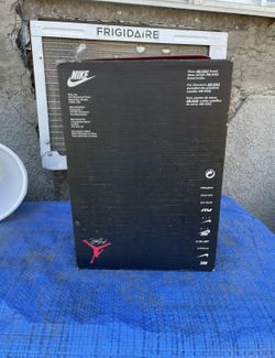 Jordan 4 Red Cement
