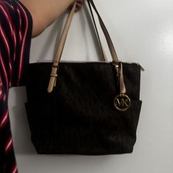 Micheal Kors bag