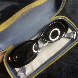 Gucci Oval Sunglasses 