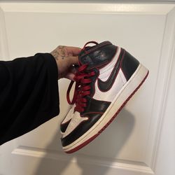 Jordan 1 Retro High Bloodline
