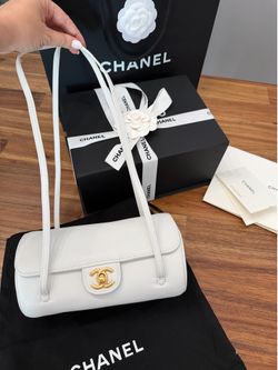Chanel Preppy Coco Small Bowling Bag – White Shiny Caviar Leather