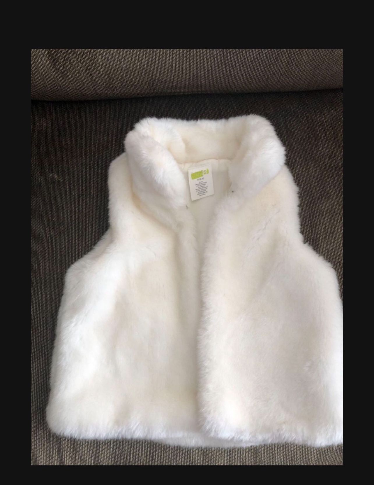 Girls size small 5-6 faux fur vest