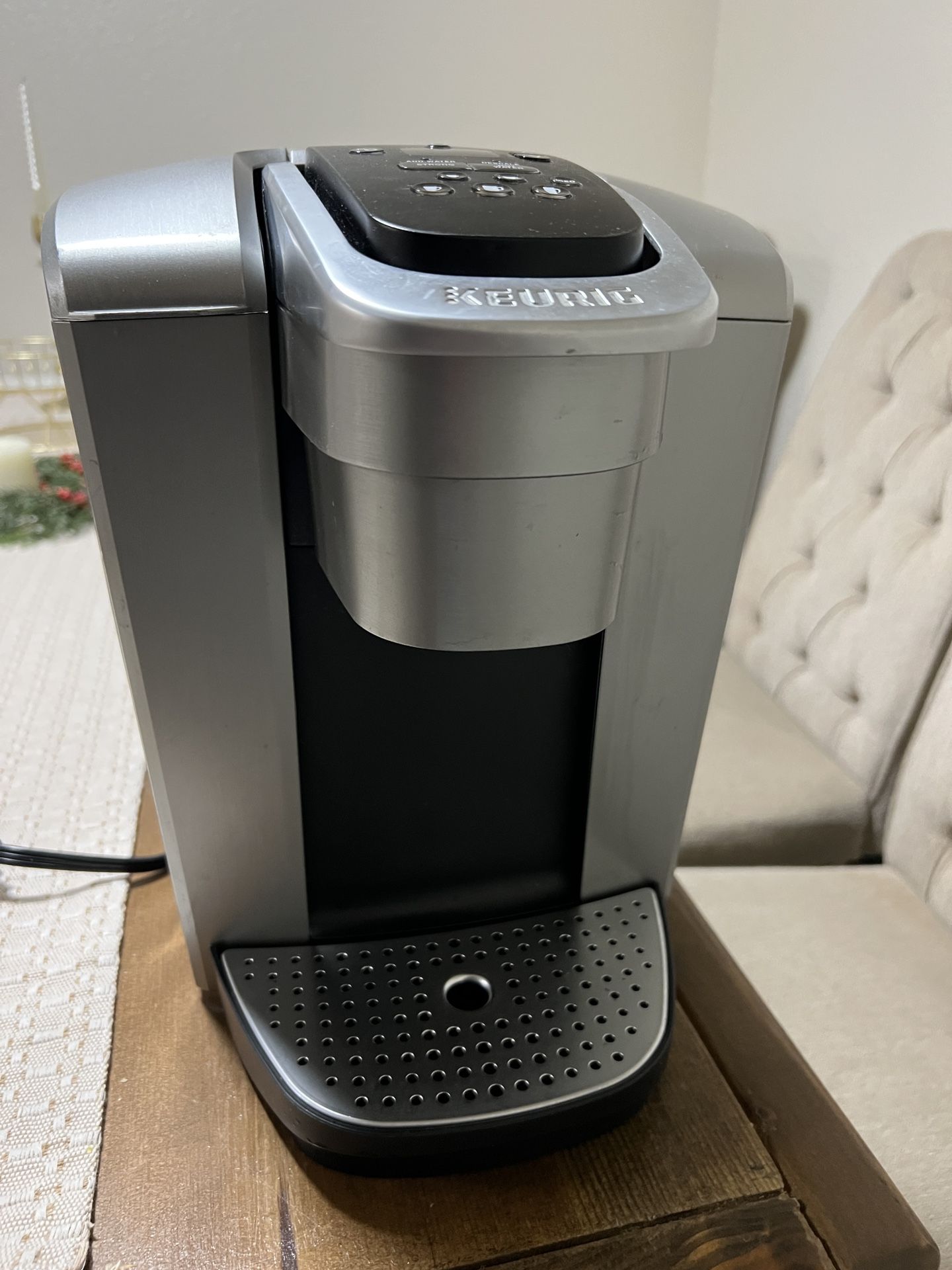 Keurig K-Elite Single Serve K-Cup Pod Coffee Maker, with Strength and Temperature Control, Iced Coffee Capability, 8 to 12oz Brew Size, Programmable, 