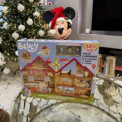 Bluey Ultimate Lights & Sounds Playhouse with Muffin & Socks