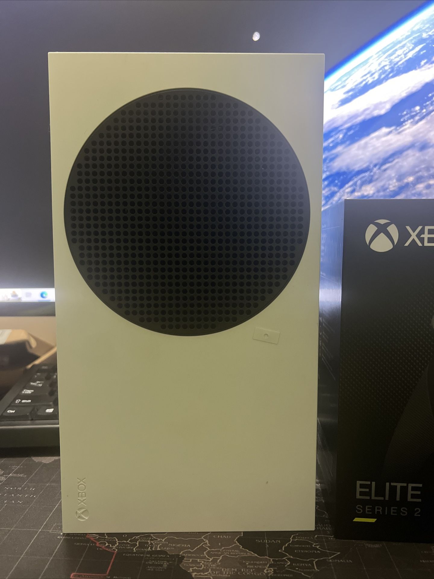 Used Xbox Series S And Xbox Elite Series 2 Controller