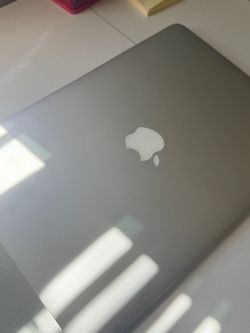 Apple Silver MacBook Air - 13 in, 2017