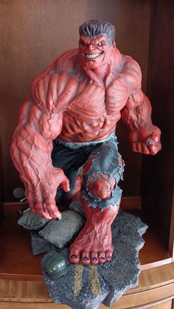 1/4 red hulk statue