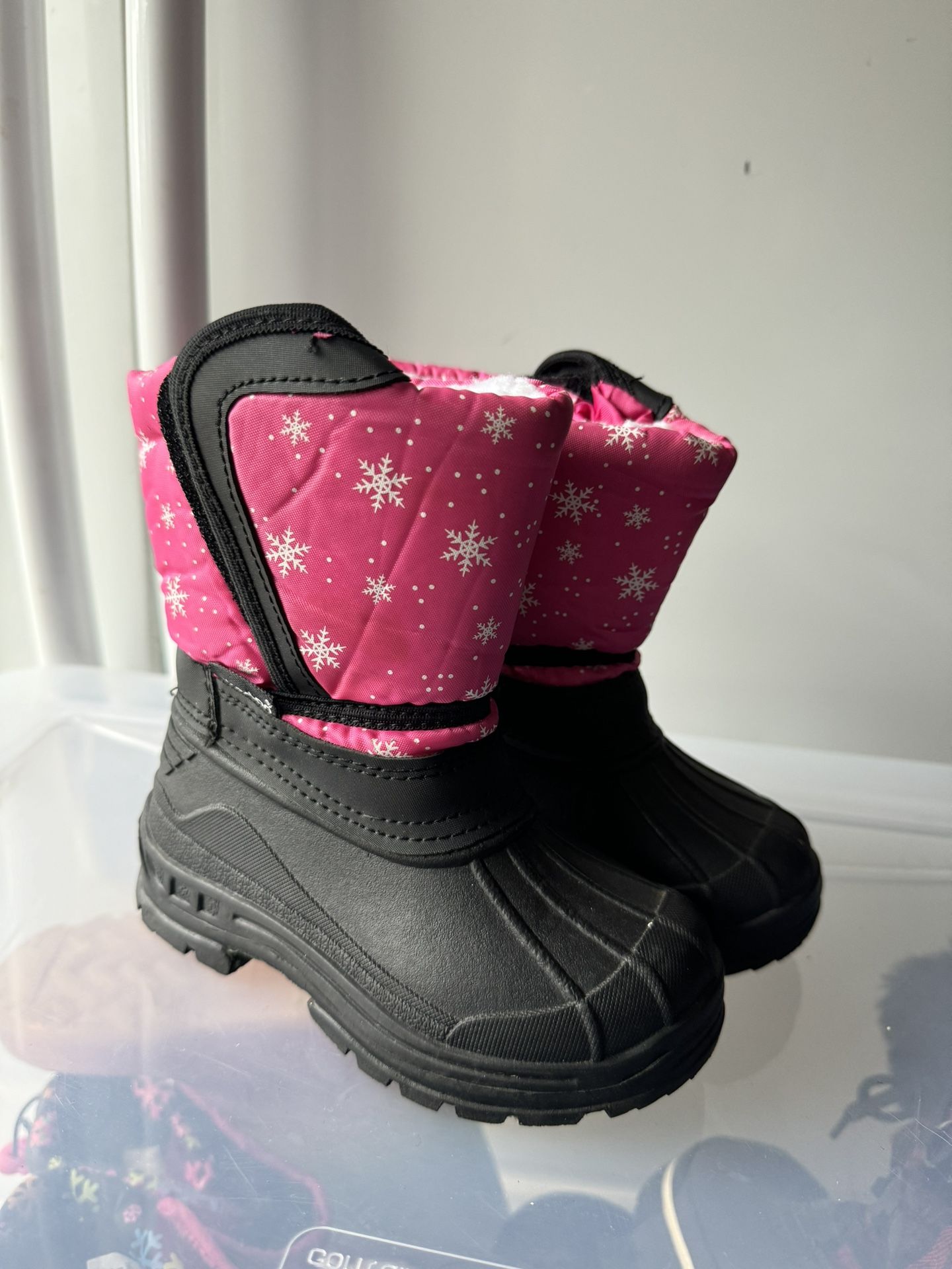 Snow Boots Size 6 Toddler