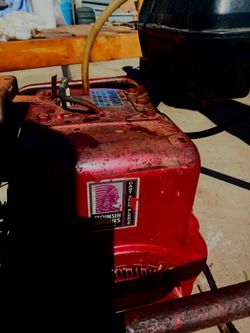 Gas motor runs good 10 hp
