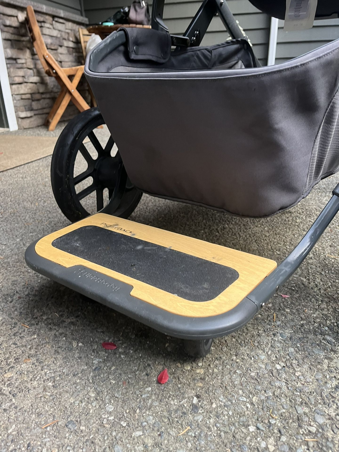Uppababy piggyback board for Vista Strollers