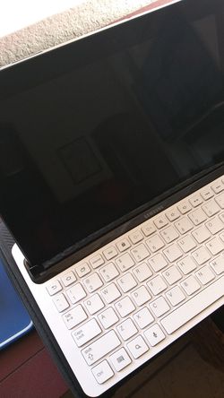Samsung tablet A10 with key board