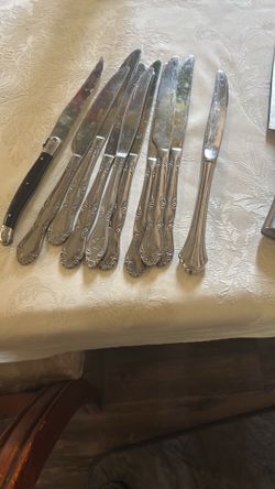 17 Knives