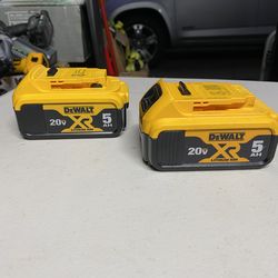 New Dewalt XR 5.0ah Battery 20V - 2 pack