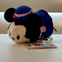 Japan Exclusive Super Cute Minnie Travel Flight Attends