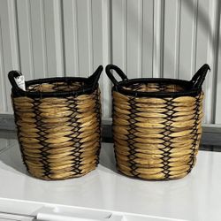 NEW PAIR of 12” Garden Patio Basket Planters