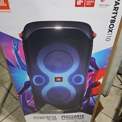 JBL PARTY BOX110 BRAND NEW OPEN BOX 