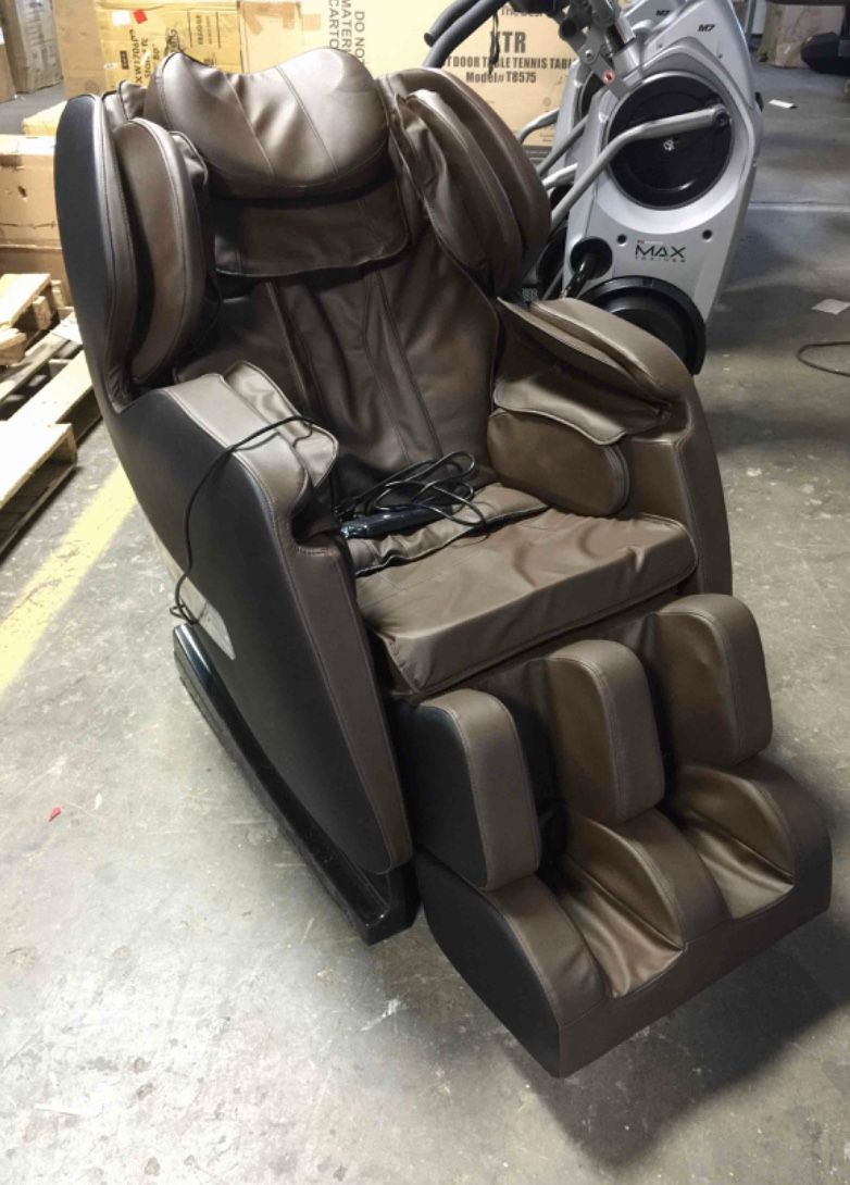 A600 Deluxe Zero Gravity Massage Recliner Chair Full Body with Heating Therapy On The Back, S-Track