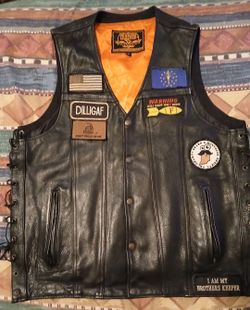 Milwaukee Leather men's XL motorcycle vest w/patches