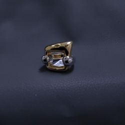 Lady's Ring 18k 3.1g Sz8