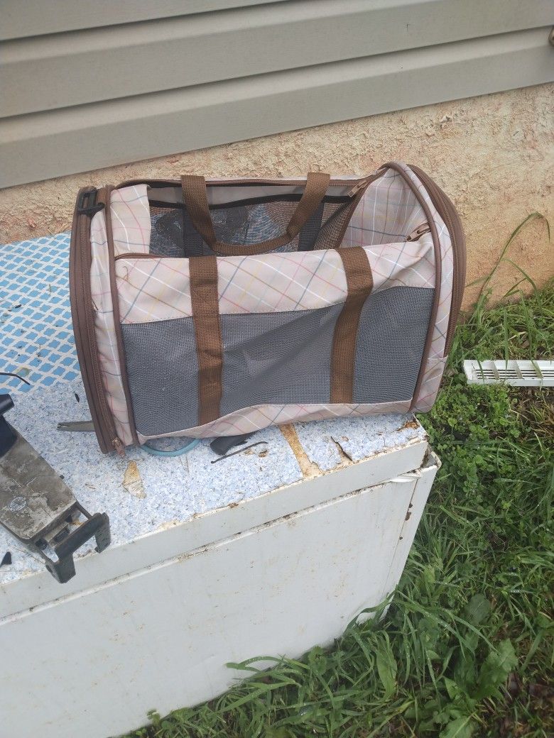 Pet Carrier