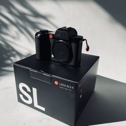 Leica SL2S 