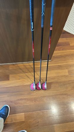 Three nike hybrids