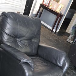 Black RECLINER 