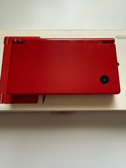 Nintendo DSi  In Box Manuals Charger 32GB SD card