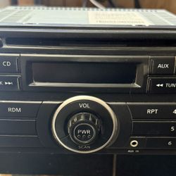 2010-2012 Nissan Sentra Radio