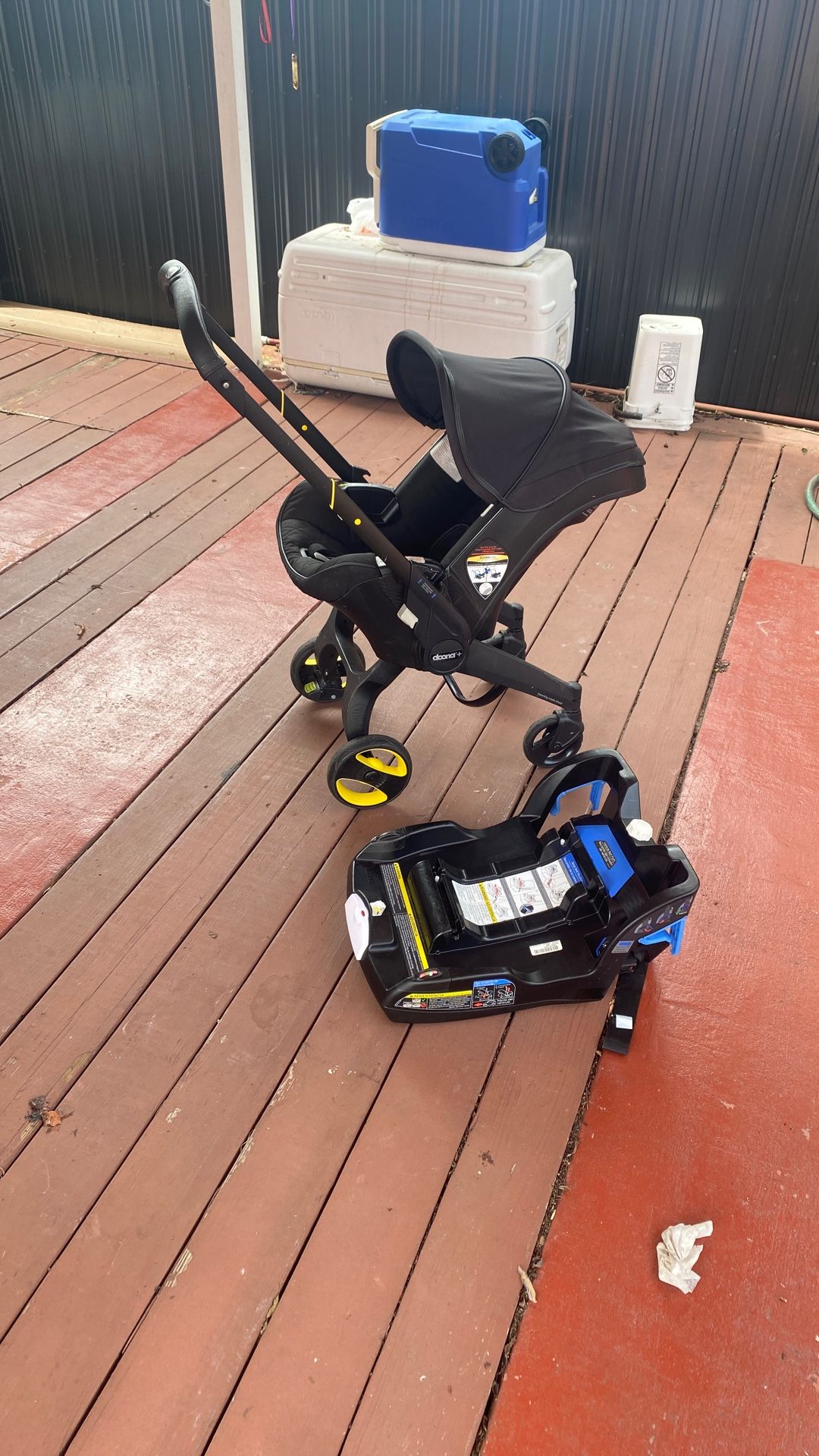 Doona + Stroller Comes With Base