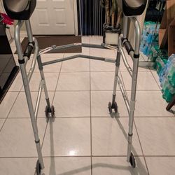 Like-New Upright Walker / Forearm