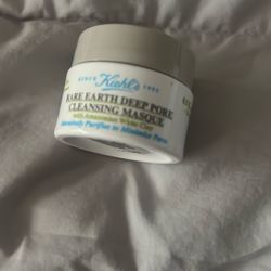 Kiehl’s Rare Earth Deep Pore Cleansing Masque 