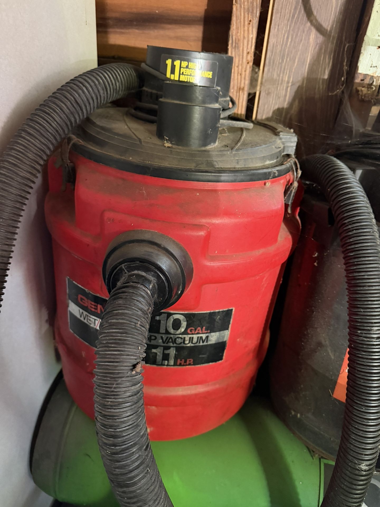 Genie jet vac 10 gal vacuum