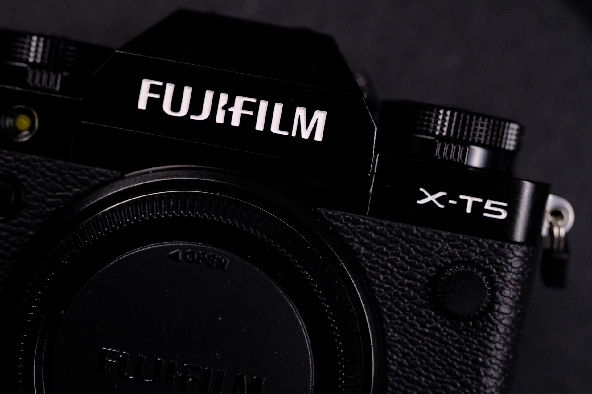 Fujifilm X-T5 Black Mint + XF27f2.8 Mint
