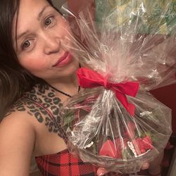 Strawberry arrangements with chocolate ❤️