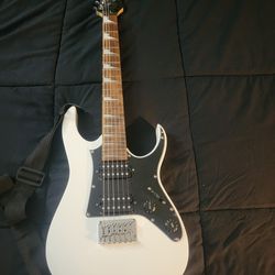 New IBANEZ 3/4 electric Guitar For Kids Never Used. Comes With Practice Amp $120 Thumbnail