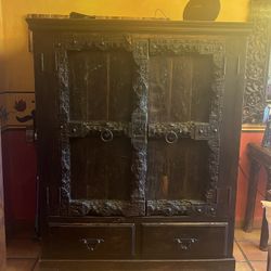 Tres Amigos , Armoire $650 OBO