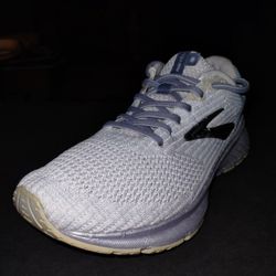 (Size-9) Used, Great Condition, Women's, Brooks Revel 3 Running Shoes, Gray
