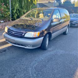 2001 Toyota Sienna
